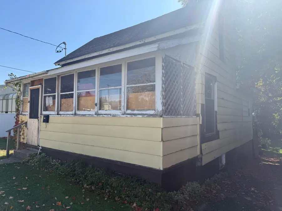 111 Cottage Street, Cadillac, MI 49601 - #3