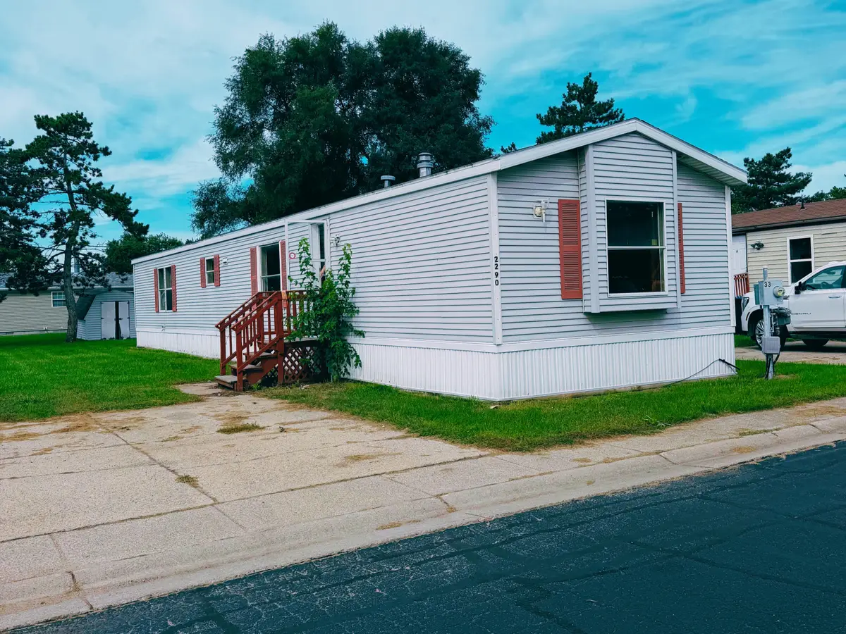 2290 Drive In Lane, Mount Pleasant, MI 48858 - #1