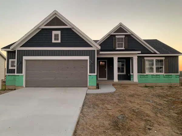 4896 Bethpage Drive Nw, Comstock Park, MI 49321