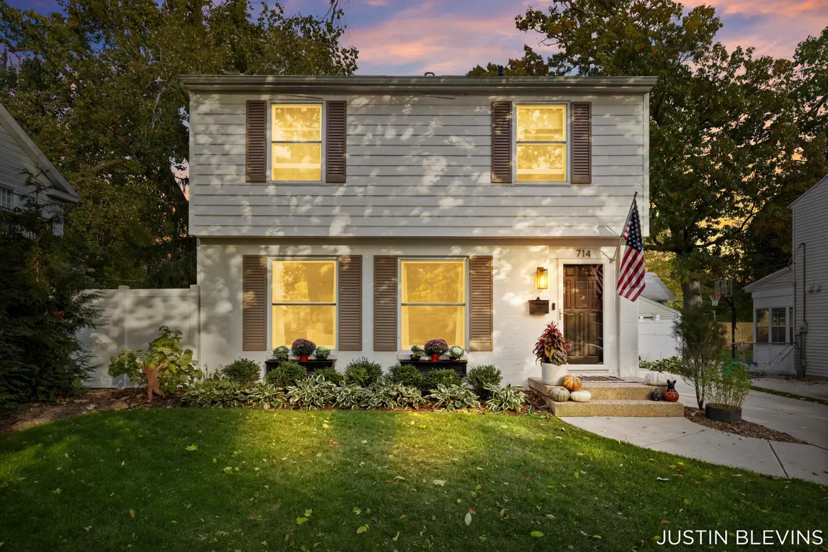 714 Rosewood Avenue Se, East Grand Rapids, MI 49506 - #1