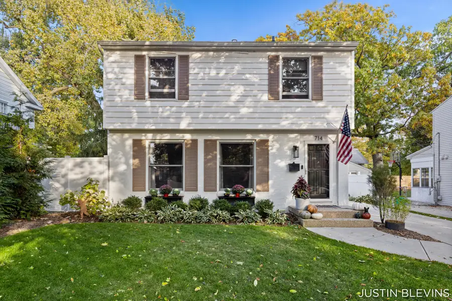 714 Rosewood Avenue Se, East Grand Rapids, MI 49506 - #3