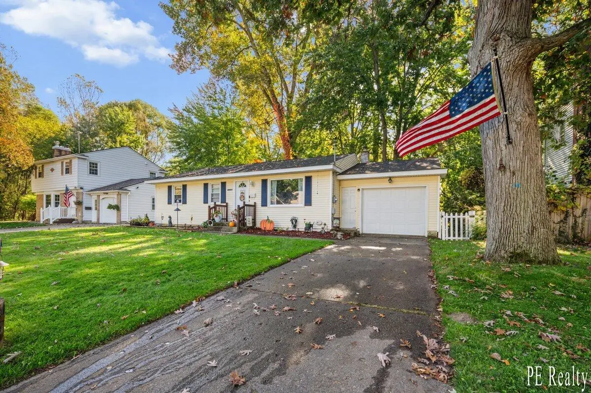 1438 43rd Street Sw, Wyoming, MI 49509 - #1