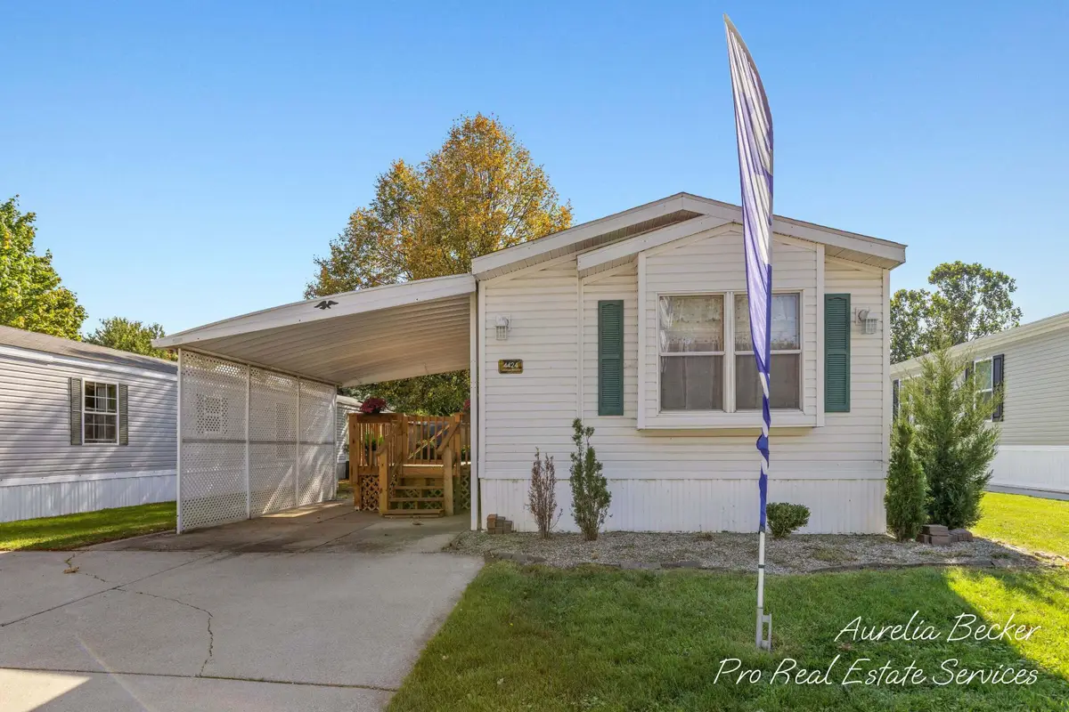 4424 Overlook Terrace Se, Kentwood, MI 49512 - #1