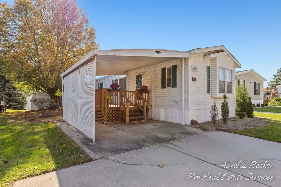 4424 Overlook Terrace Se, Kentwood, MI 49512 - #2