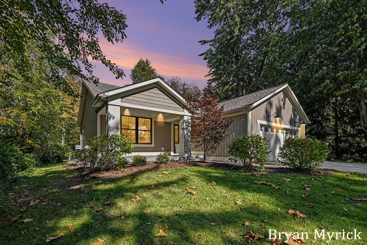 1345 W Lakewood Boulevard, Holland, MI 49424 - #1
