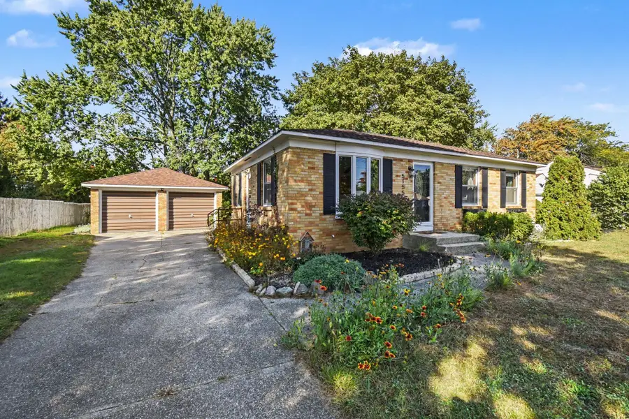 5155 Mildred Avenue Se, Kentwood, MI 49508 - #3