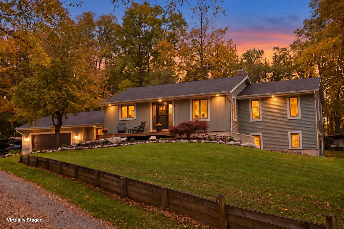 3667 10 Mile Road Ne, Rockford, MI 49341 - #1