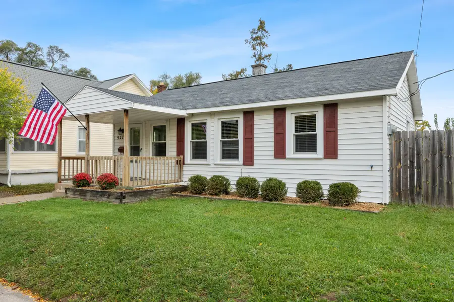 927 Aberdeen Street Ne, Grand Rapids, MI 49505 - #3