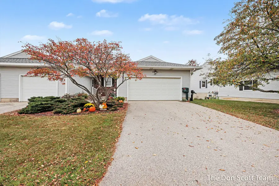 221 Pippin Drive Nw, Sparta, MI 49345 - #2