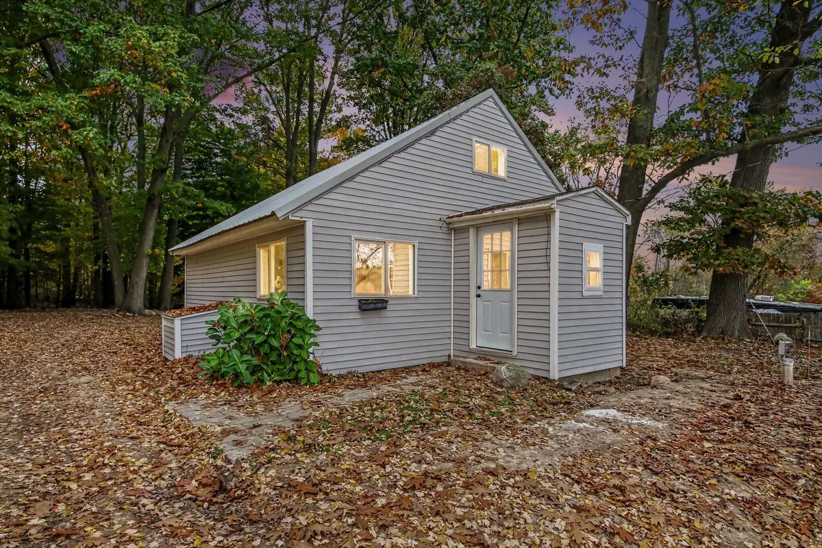 10021 S Mason Drive, Grant, MI 49327 - #1