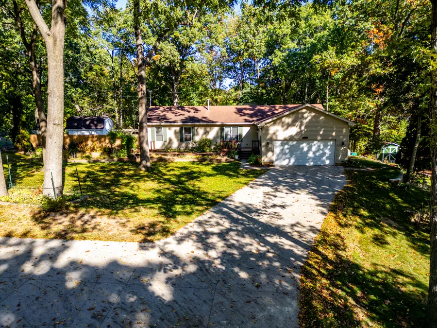 3327 Shimmons Road, Auburn Hills, MI 48326 - #2
