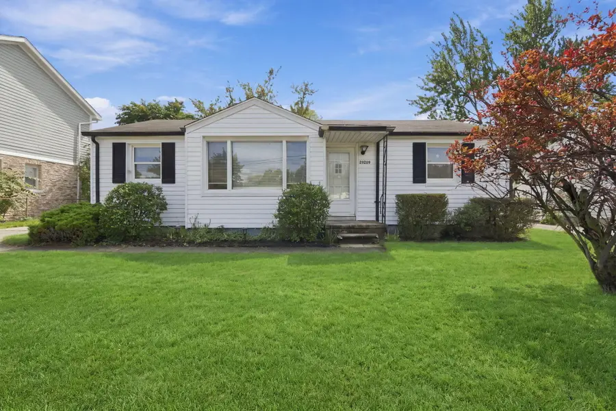 29209 Morlock Street, Livonia, MI 48152 - #2