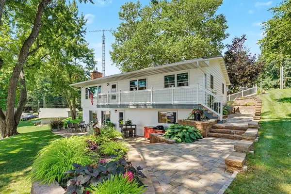 58875 Hill Drive, Lawrence, MI 49064