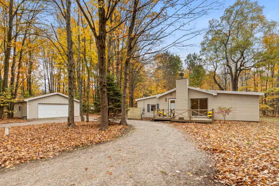 14139 Cinder Road, Beulah, MI 49617 - #2