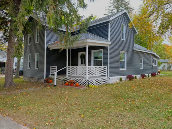 204 N Chippewa Street, Shepherd, MI 48883