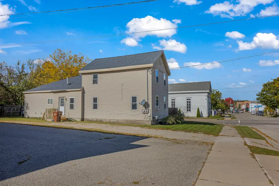 404 S Jefferson Street, Hastings, MI 49058 - #3
