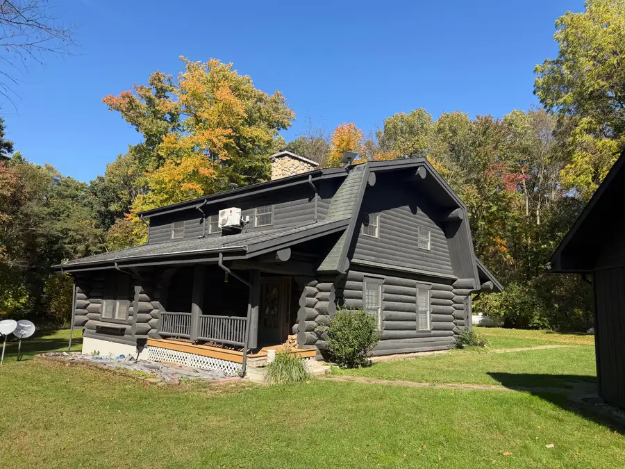 2456 E Chicago Road, Jonesville, MI 49250 - #3