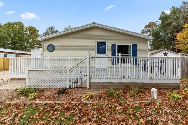 1556 Pinedale Drive, Hastings, MI 49058