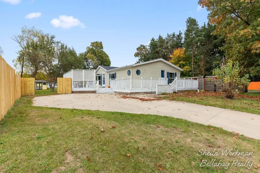 1556 Pinedale Drive, Hastings, MI 49058 - #3