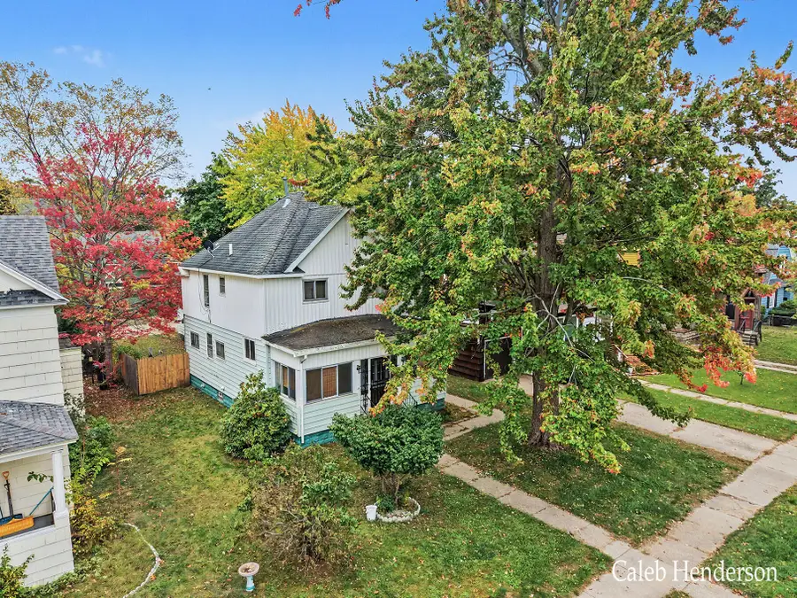 1632 5th Street, Muskegon, MI 49441 - #2