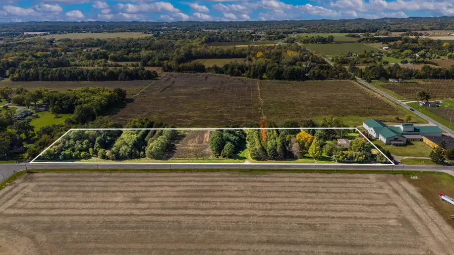 8972 Cleveland Avenue, Baroda, MI 49101 - #2