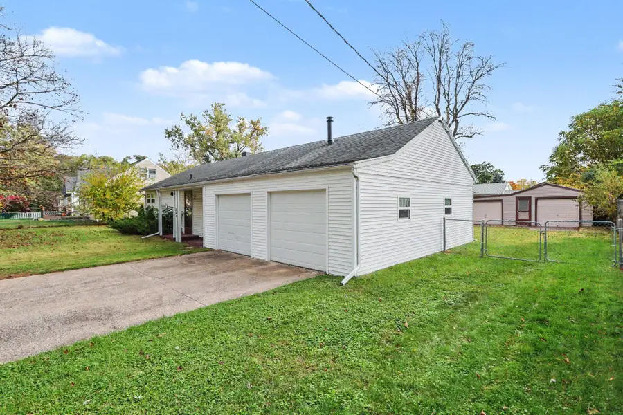 244 N 23rd Street N, Springfield, MI 49037 - #3
