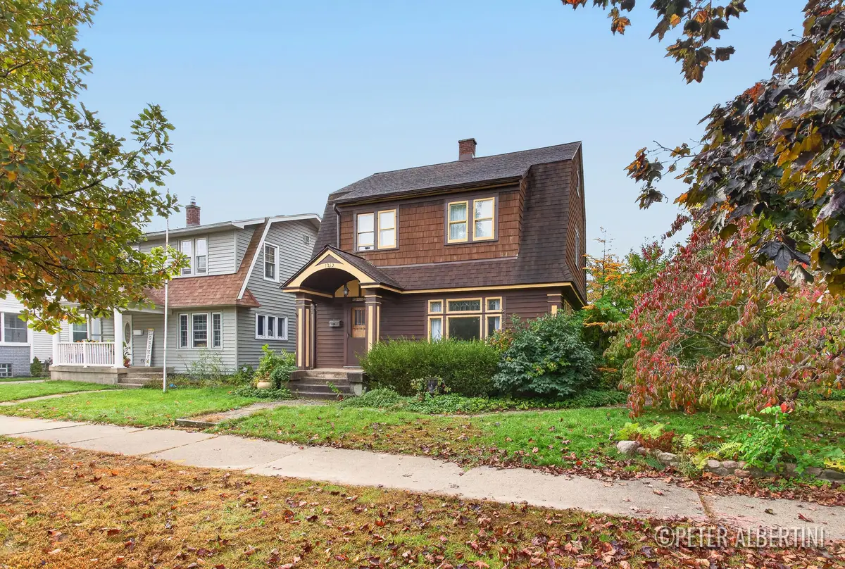 1050 Lake Michigan Drive Nw, Grand Rapids, MI 49504 - #1