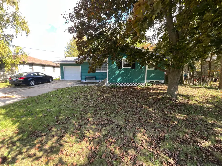 320 Doris Street, Sparta, MI 49345 - #2