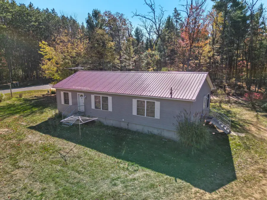 2171 S Walnut Avenue, White Cloud, MI 49349 - #2