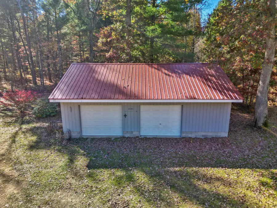 2171 S Walnut Avenue, White Cloud, MI 49349 - #3
