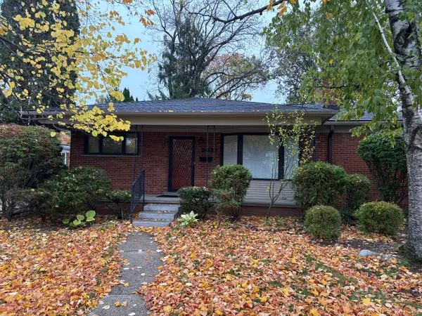 2421 Yorkshire Road, Ann Arbor, MI 48104