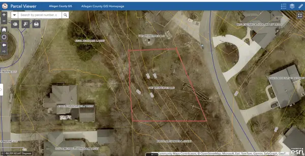 184 St Peters Drive, Douglas, MI 49406