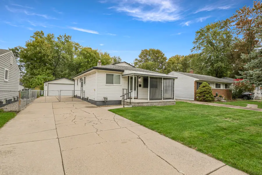15110 Garden Street, Livonia, MI 48154 - #3