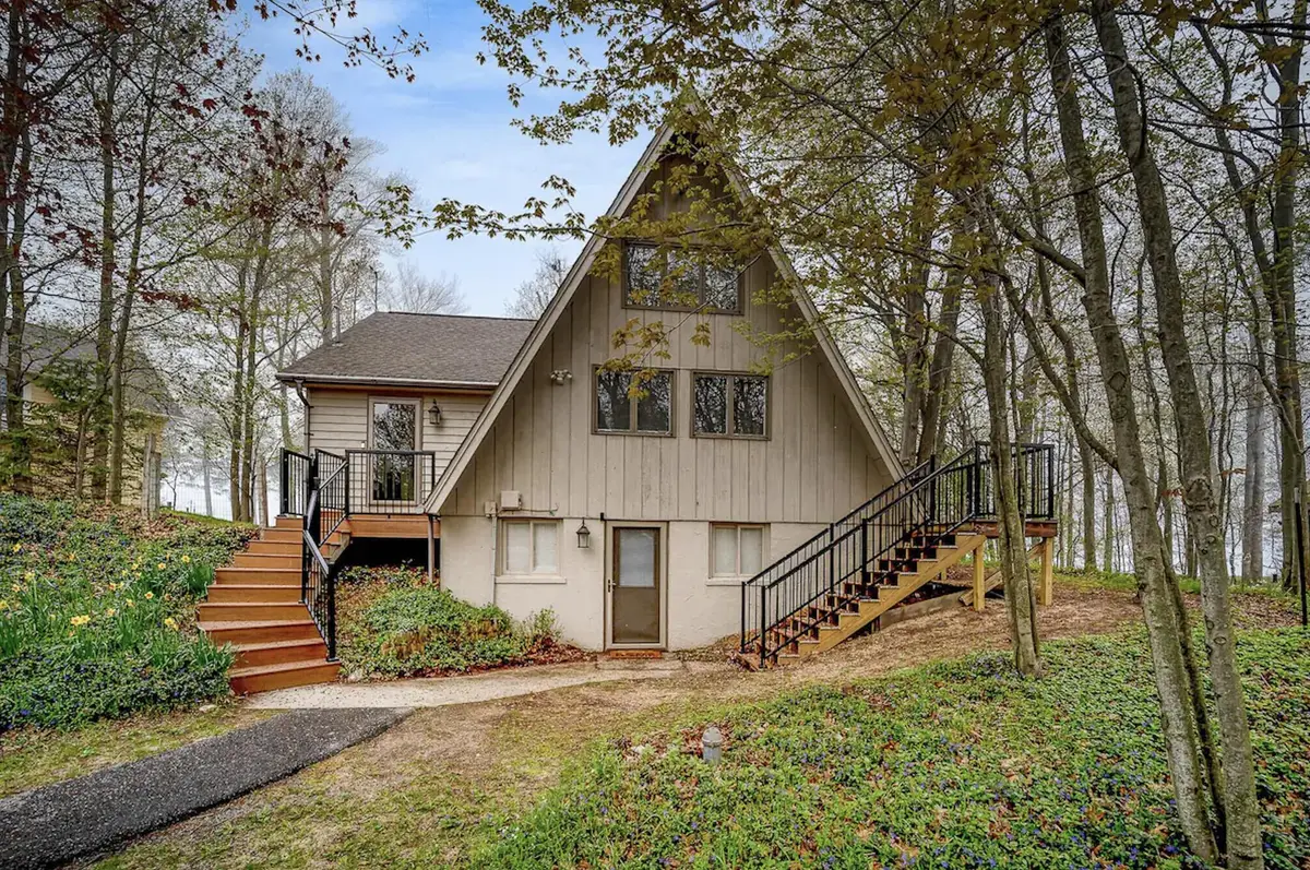 4346 W Fox Farm Road, Manistee, MI 49660 - #1