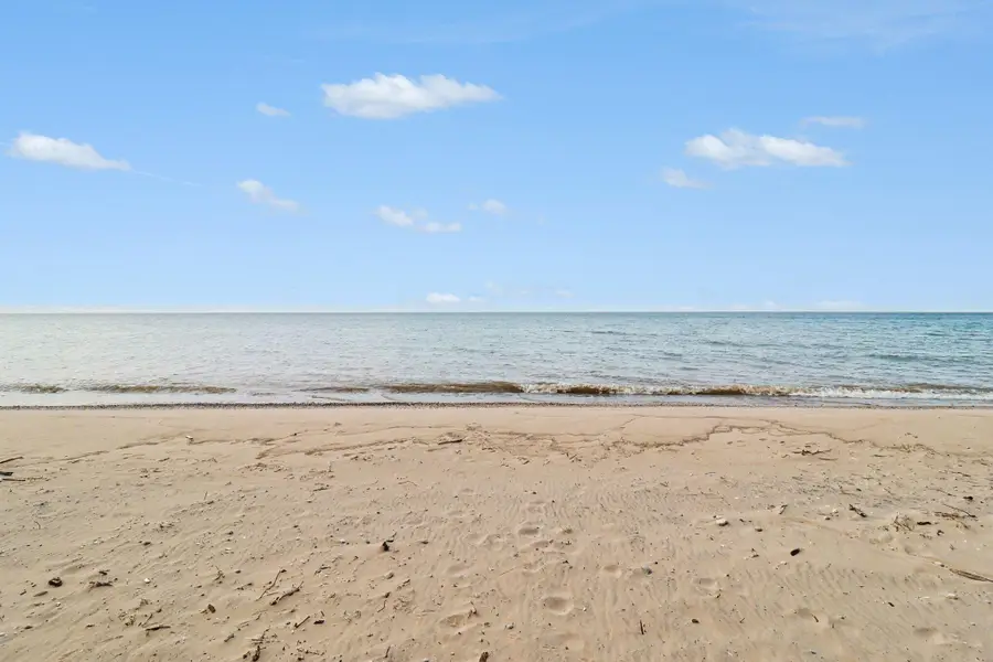 4346 W Fox Farm Road, Manistee, MI 49660 - #2