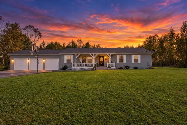 3037 Bradley Road, Webberville, MI 48892