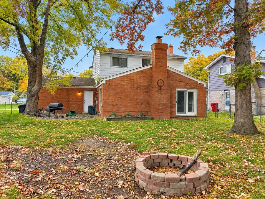 24935 Thorndyke Street, Southfield, MI 48033 - #3