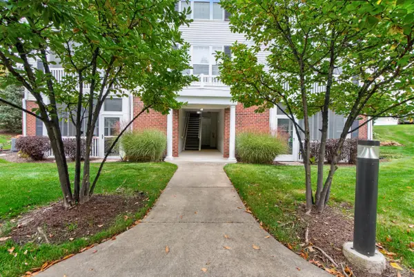 1948 Coventry Circle, Jackson, MI 49201