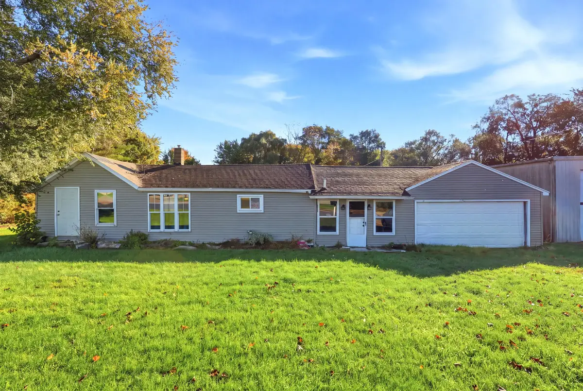 421 S Wilson Street, Vicksburg, MI 49097 - #1