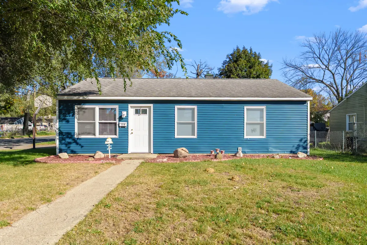 128 N Woodlawn Avenue N, Battle Creek, MI 49037 - #1