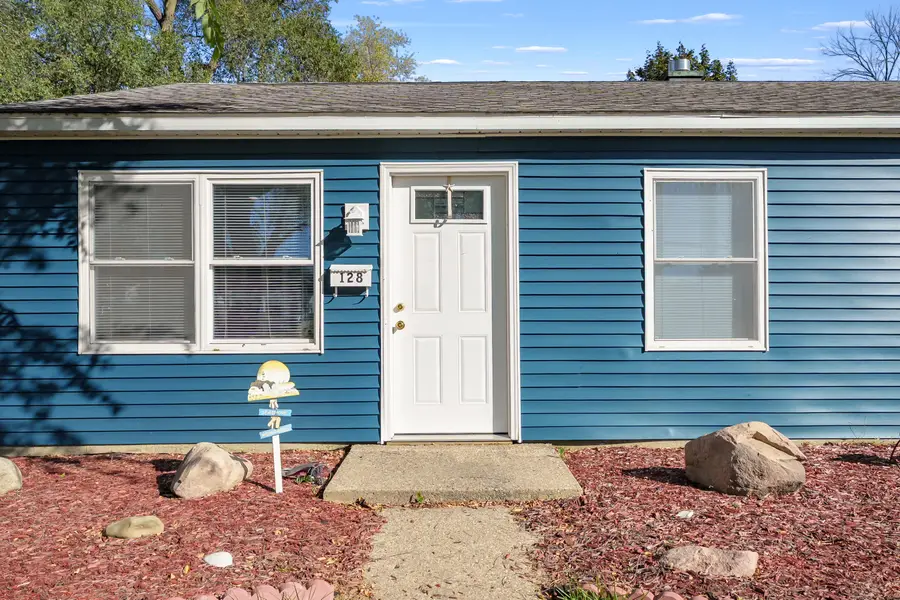 128 N Woodlawn Avenue N, Battle Creek, MI 49037 - #2