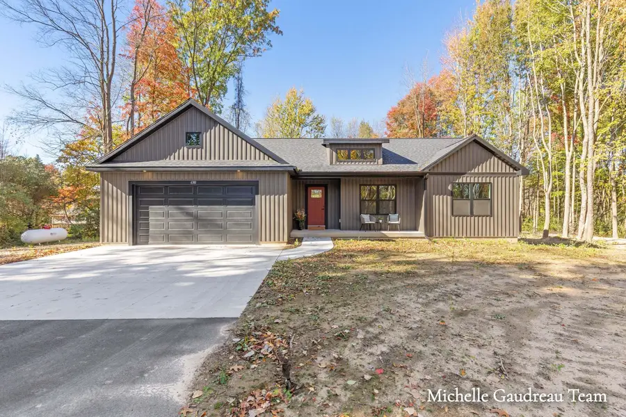 6381 Wood School Road, Freeport, MI 49325 - #3