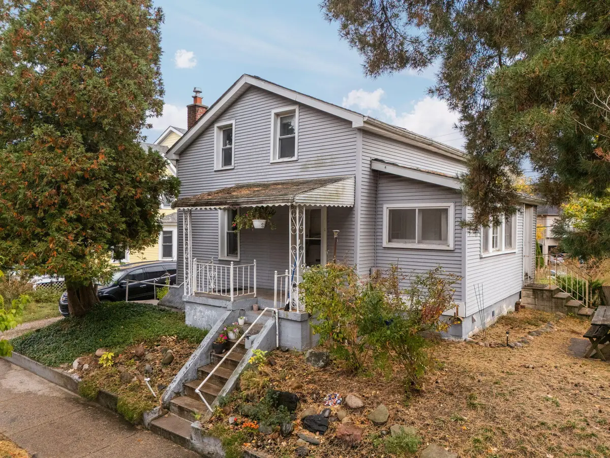 610 N 5th Avenue, Ann Arbor, MI 48104 - #1