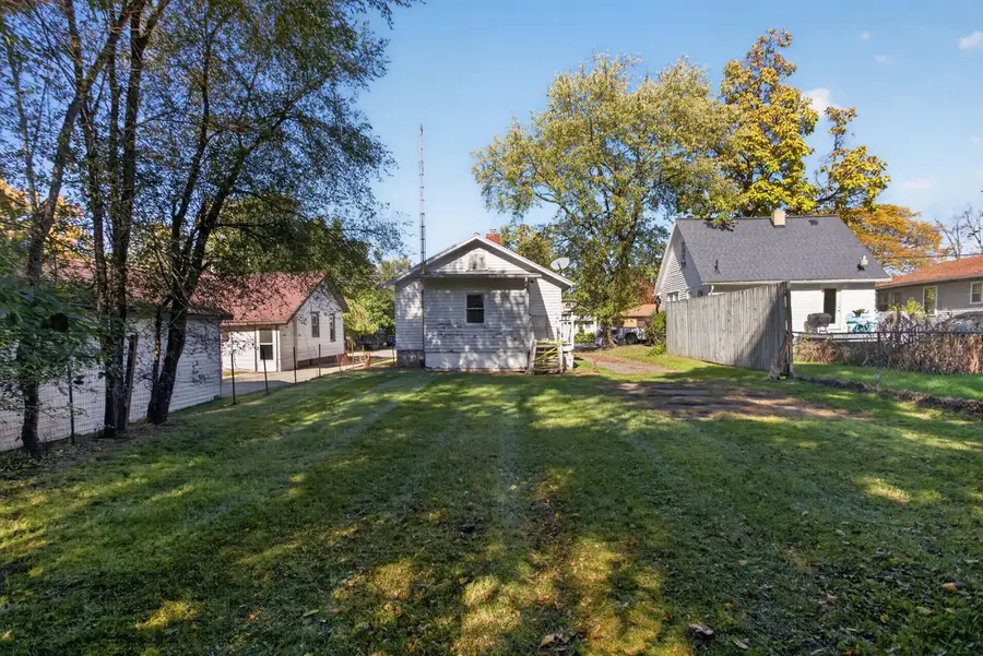 329 E South Street, Jackson, MI 49203 - #2