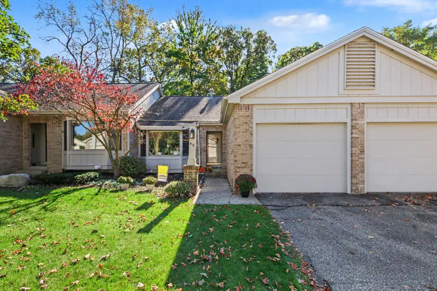 49 Skyline Circle Nw, Grand Rapids, MI 49504 - #3