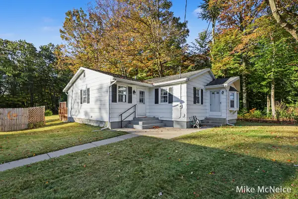 16182 Lincoln Street, Grand Haven, MI 49417