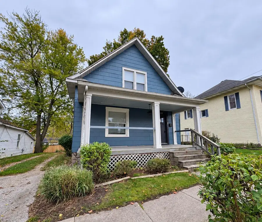105 W 3rd Street, Buchanan, MI 49107 - #3