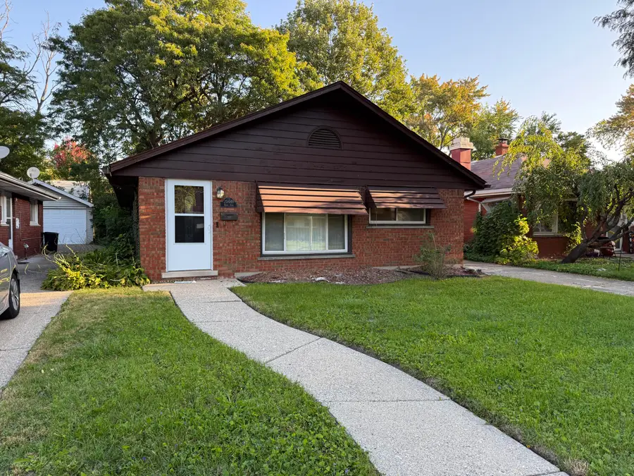 20449 Hunt Club Drive, Harper Woods, MI 48225 - #2
