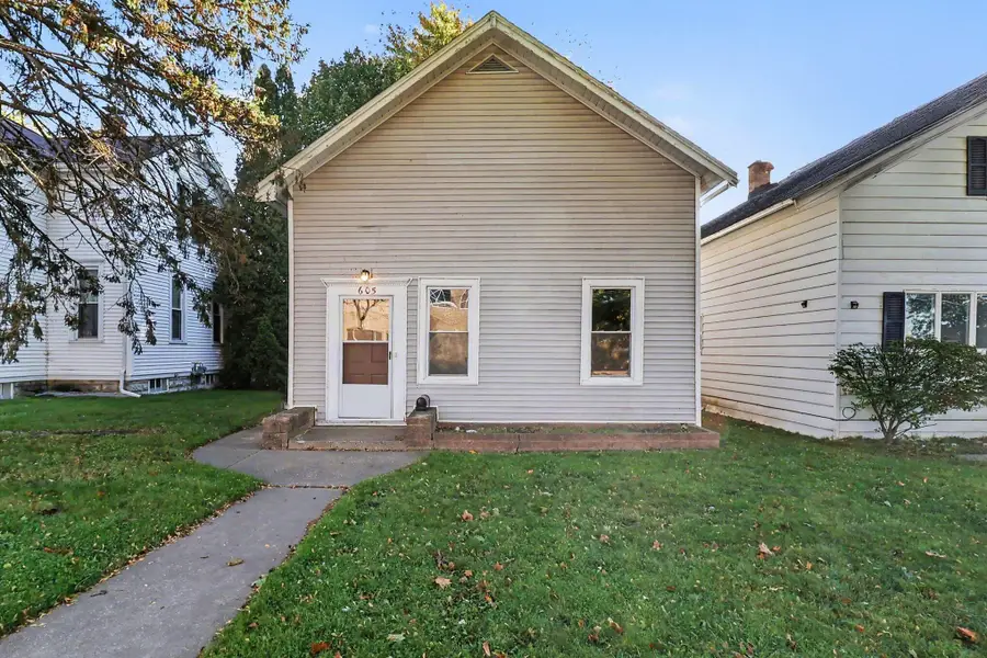 605 Maple Street, Manistee, MI 49660 - #2