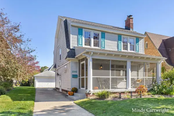 2342 Paris Avenue Se, Grand Rapids, MI 49507